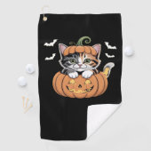 Schattigee Halloween Kitten in een Pumpkin Classic Golfhanddoek (Insitu)
