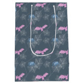 Schattigee Halloween met spinnen en vleermuizen, a Medium Cadeauzakje (Achterkant)