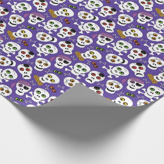 Schattigee Halloween Skulls op Paarse Cadeaupapier (Hoek)