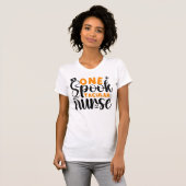 Schattigee Halloween spooktacular verpleegkundige  T-shirt (Voorkant volledig)