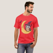 Schattigee Halloween Uil op Crescent Moon T-shirt (Voorkant volledig)