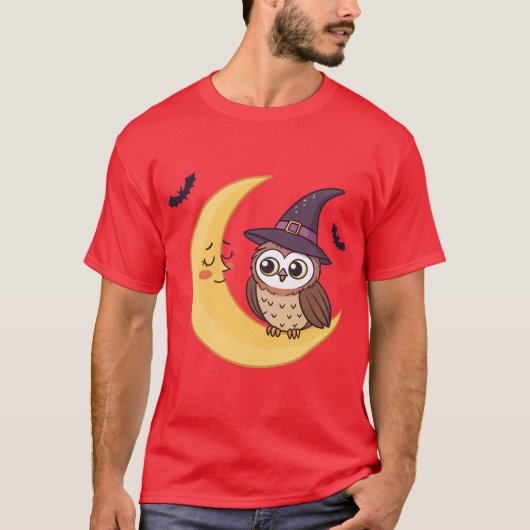 Schattigee Halloween Uil op Crescent Moon T-shirt (Voorkant)