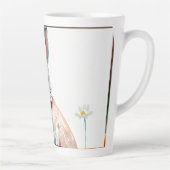 Schattigee hamster het eten van een wortel ontwerp latte mok (Rechts)