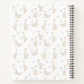 Schattigee handgetekende gans & madeliefjes Baby K Notitieboek (Achterkant)