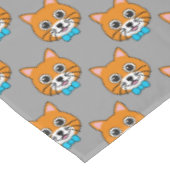 Schattigee Happy Ginger Cat met Papillon Tafelkleed (Gekanteld)