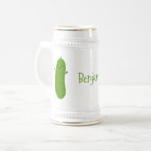 Schattigee Happy Pickle cartoon gepersonaliseerd Bierpul (Voorkant links)