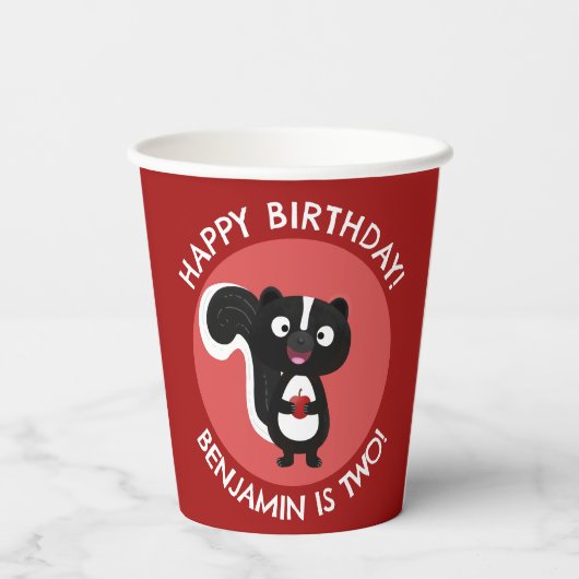 Schattigee Happy Skunk gepersonaliseerde cartoon V Papieren Bekers (Achterkant)