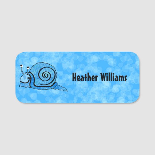 Schattigee Happy Snail Tie Dye Blue Shell op Aqua Naamplaatje (Voorkant)