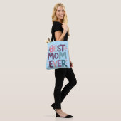 Schattigee harten en bloemen beste mam ooit tote bag (Op model)