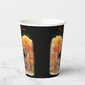 Schattigee heks en kat buiten poort Halloween Papieren Bekers (Links)