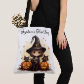 Schattigee heks met zwarte katten en pompoenen tote bag (Dichtbij)