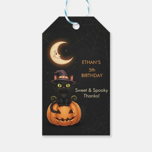 Schattigee Heksenkat en Pompoen Verjaardag Cadeaulabel (Voorkant)
