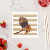 Schattigee heremietkrab met chocolade cupcake shel servet (Insitu)