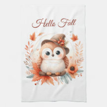 Schattigee herfstuil op een tak