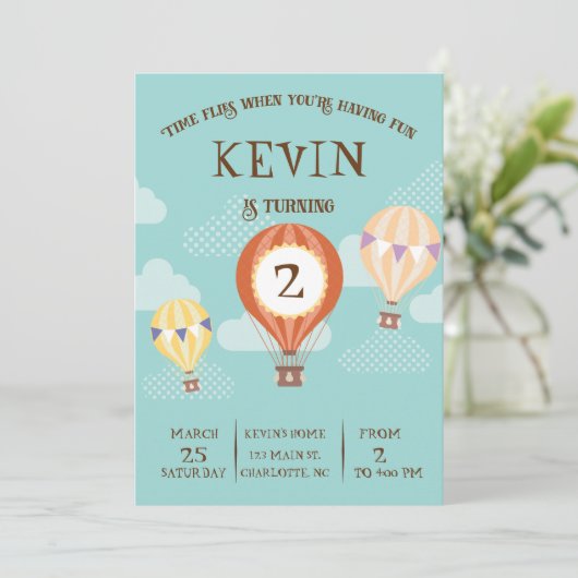 Schattigee heteluchtballonverjaardag. Kaart (Staand voorkant)