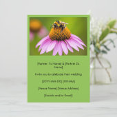 Schattigee hommel op Paarse coneflower bruiloft Kaart (Staand voorkant)