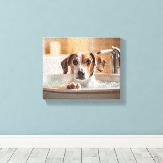 Schattigee hond in bad, ideaal voor badkamer canvas afdruk (Insitu (Houten vloer))