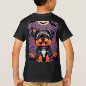 Schattigee hond in Halloween-scène met pompoenen T-shirt (Achterkant)
