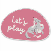 Schattigee hond, kersenroze, "Laten we spelen!" st Sticker (Voorkant)