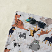 Schattigee honden- en kattenpatroon ontwerp strandlaken (In situ)