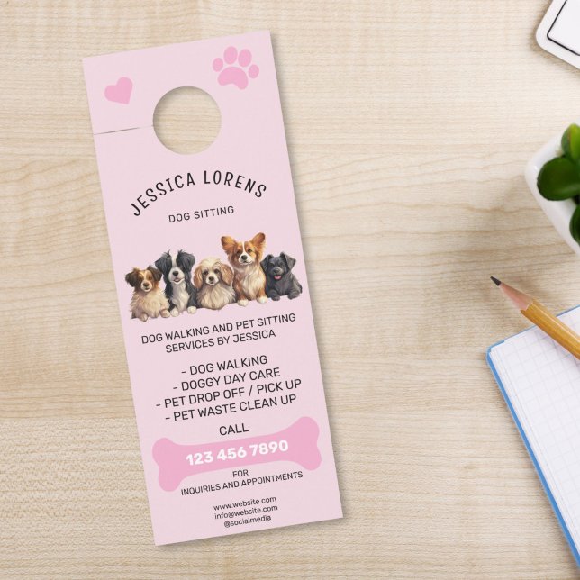 Schattigee hondenuitlaten Pet Puppy Zitten Dienste Deurhanger (cute dogs on pink background door hanger for dog walking, pet sitting or vet)