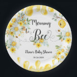 Schattigee Honingbijen Geel Bloemen Baby shower Papieren Bordje<br><div class="desc">Deze vrolijke papieren borden met honingbijthema zijn ideaal voor uw baby shower. Versierd met felgele en witte bloemen,  drukke kleine bijen,  druipende honing en een "Mama to Bee"-kop,  voegen ze een heerlijke touch toe aan uw gelegenheid. Overeenkomende objecten beschikbaar in de winkel! (c) De Happy Cat Studio</div>