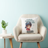 Schattigee jongen knap en nederig kussen (Stoel)