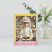 Schattigee jongen met handgemaakte gastronomische  briefkaart (Staand voorkant)