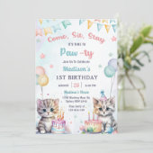 Schattigee kat 1e verjaardagsfeestje kaart (Staand voorkant)