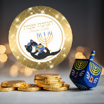 Schattigee Kat Goud Menorah dreidel Joodse Chanoek Ronde Sticker<br><div class="desc">Schattigee Cat Gold Menorah dreidel joodse Chanoeka Stickers</div>
