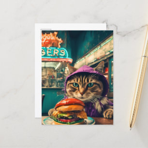 Schattigee kat in het diner met een cheeseburger briefkaart