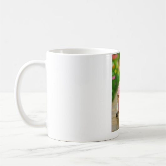 Schattigee kat in roze verpleegster uniform koffie koffiemok (Links)