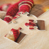 Schattigee kat loungen op een gezellige kerstdeken legpuzzel (Zijkant)