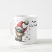 Schattigee kat met grote ogen in een kerstkerstmut koffiemok (Voorkant links)