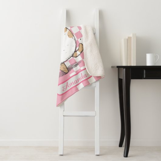 Schattigee kat met ijskegel sherpa deken (In situ)