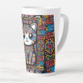 Schattigee kat met traditionele patrooncharme latte mok (Rechterhoek)