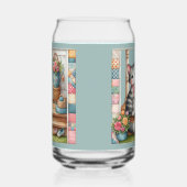 Schattigee kat op veranda met bloemen en patchwork blikvorm glas (Rechts)