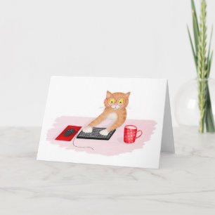 Schattigee kat surfen op het internet op een compu kaart