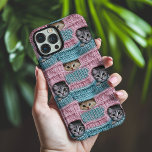Schattigee Katten Roze Blauw Breien Girly iPhone 16 Pro Max Hoesje<br><div class="desc">Schattige Cats Pink Blue Knitting Girly iPhone 16 Pro Max Hoesjes zijn voorzien van schattige katjes die door roze en blauw gebreide patroontjes gluren Perfect als cadeau voor kattenliefhebbers voor kerst,  verjaardagen,  feestdagen en meer. Ontworpen door ©2024 Evco Studio www.zazzle.com/store/evcostudio</div>