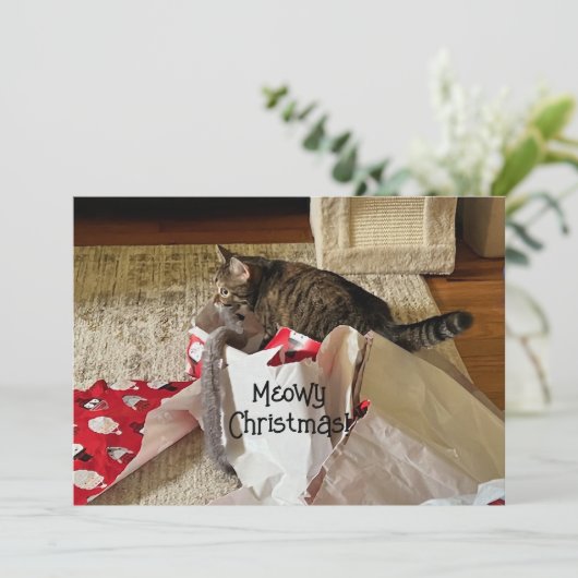 Schattigee kattenkerst, genieten van cadeau vakant feestdagenkaart (Staand voorkant)
