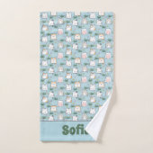 Schattigee kawaii kat patroon azuurblauwe naam bad handdoek (Handdoek)