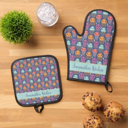 Schattigee Kawaii kwal gepersonaliseerd Ovenwant & Pannenlap Set (Top down)