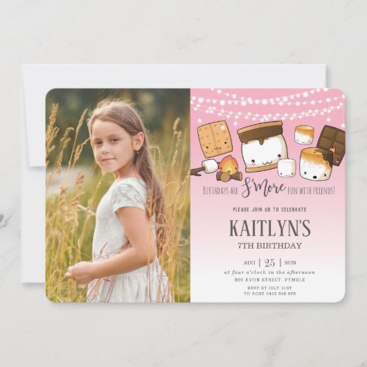 Schattigee Kawaii S'mores Camping Bonfire Verjaard Kaart (Voorkant)