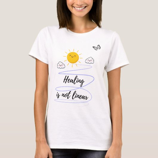 Schattigee Kawaii Zon en Wolken Spiraal - Gelukkig T-shirt (Voorkant)
