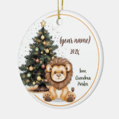 Schattigee Kerst Baby Lion Gepersonaliseerde Kinde Keramisch Ornament (Links)