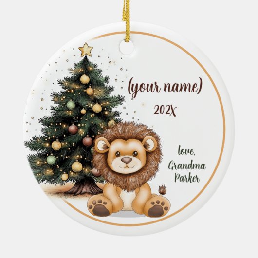 Schattigee Kerst Baby Lion Gepersonaliseerde Kinde Keramisch Ornament (Achterkant)