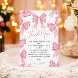 Schattigee Kerst Coquette Roze Bow Vrijgezellenfee Bedankkaart<br><div class="desc">Spreek je dankbaarheid in stijl uit met dit charmante Winter Christmas Coquette Pink Bow Vrijgezellenfeest Thank You Card. Met een grillig patroon van met de hand getekende roze strikken, voegt deze kaart een speelse en vrouwelijke toets toe aan uw oprechte boodschap. De zachte blush tonen en elegante typografie maken het...</div>
