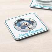 Schattigee kerst sneeuwpop door muur geïllustreerd bier onderzetter (Linkerzijde)