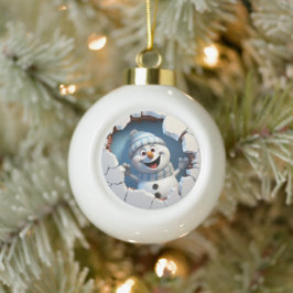 Schattigee kerst sneeuwpop door muur geïllustreerd keramische bal ornament