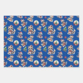 Schattigee kerst wasberen met geschenken sneeuwbol inpakpapier vel (Voorkant)